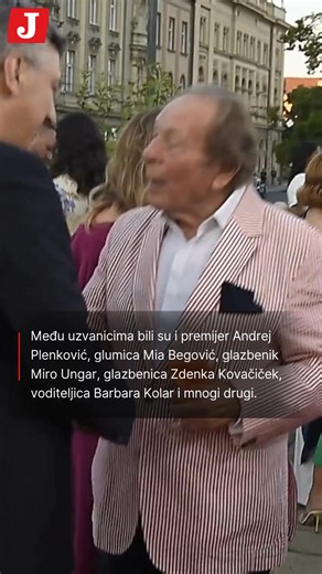 Na proslavi 100. rođendana hotela Esplanade u Zagrebu pojavile su se brojne poznate osobe, a među njima je bio i Viktor Knavs, otac Melanije Trump. | Jutarnji