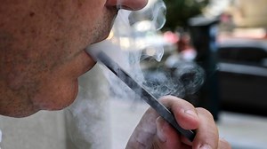 Vaping death reported in Pa., plus multiple cases of lung injuries, health department says