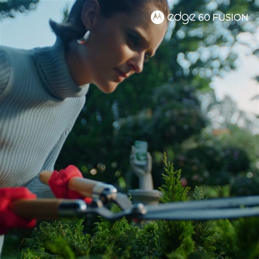 IP68 IP69 ultimate water protection, it’s built to withstand splashes, and even high-pressure water - so your adventures never have to pause. Its all-side curved display takes immersion to the next level, delivering seamless visuals from every angle. Pair that with the World’s Most Immersive 1.5K Display, the World’s First True Colour Sony-LYT 700C, and blazing-fast performance, and you get a device that’s as tough as it is stunning.​ Rugged. Refined. Ready for anything.​ ​ #motorola #motoai #Mo
