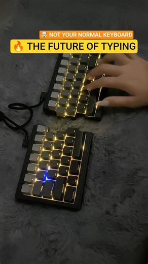 Not your normal keyboard⌨️ Split Keyboard🤷 #shorts #gadgetreview