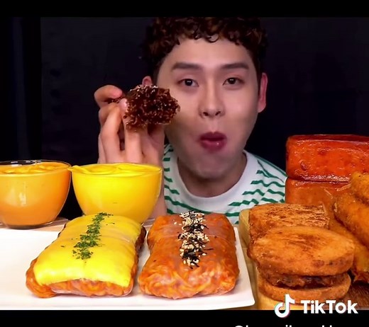 #bonggil_asmr #bonggil #mukbang #Asmr #food #mukbangeatingshow #ASMR #bonggilontiktok #foodchallenge #noodles