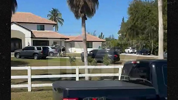 Tekashi 6ix9ine Says Feds Raided His Mansion, Guns and Drugs Possibly Seized