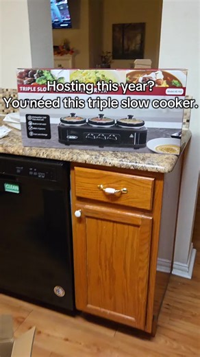 Getting ready for Friendsgiving   Thanksgiving at my house, and this triple slow cooker is about to save me. You can keep 3 dishes warm at once, and it comes in multiple colors. So excited to use this for hosting season! Linked right here on TikTok Shop. ✨️🩷 #kitchenhacks #kitchengadgets #tiktokshopcybermonday #tiktokshopblackfriday #tiktokshopcreatorpicks