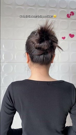 How to Do a Bun Without a Hair Tie!✨ #hairstyle #hairtutorial #viral