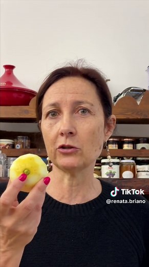 Limoncello fatto in casa: ricetta semplice e gustosa