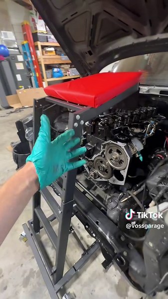 Topside Creeper: A Must-Have Tool for Engine Rebuilds