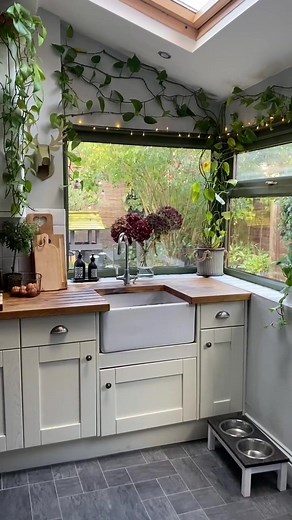 DIY PVC Window Painting Tutorial