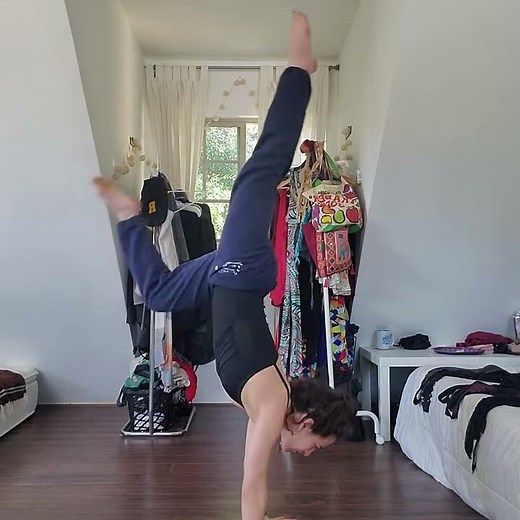 Simone biles handstand challenge accepted in 33 seconds