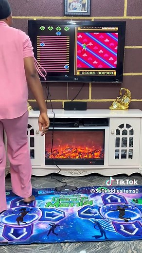 This dancing mat was fun… Abeg I no dey sell😂😂😂