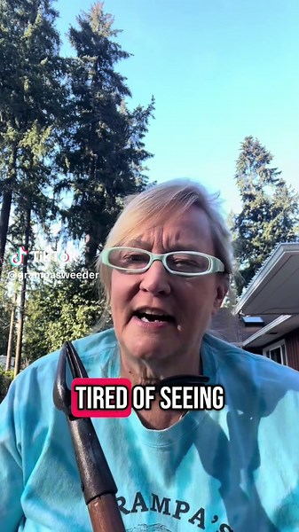 Top-Selling Weeding Tool from Grampa's Collection