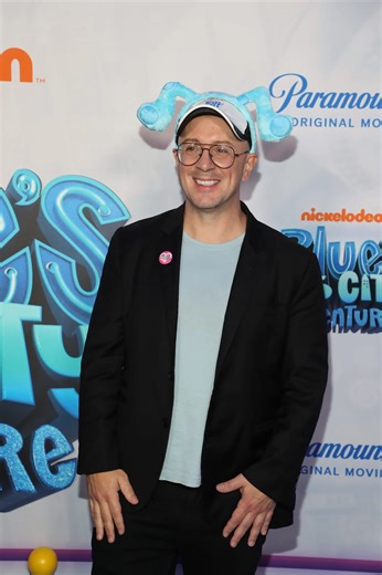 Original 'Blue's Clues' host Steve Burns to drop new podcast. What to know.