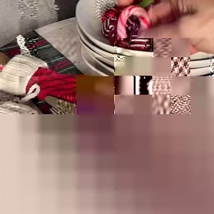 Genius new Christmas 2023 table decor trends using basic white plates! | Hometalk