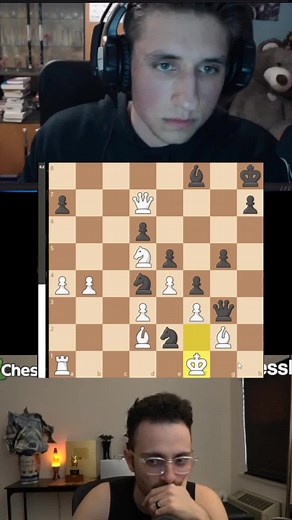 @witty__alien refuses to draw, and surprises @levyrozman with a last second win! Levy playing flawless was perfect.#chess #chesstok #gothamchess #levyrozman #wittyalien #gmhikaru #hikarunakamura #magnus #magnuscarlsen