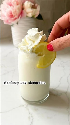 Whipped lemonade will be your new summer go-to drink ☀️ #lemonade #summerdrink