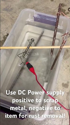 Quick electrolysis rust removal tutorial! #electrolysis #rustremoval #tooltips