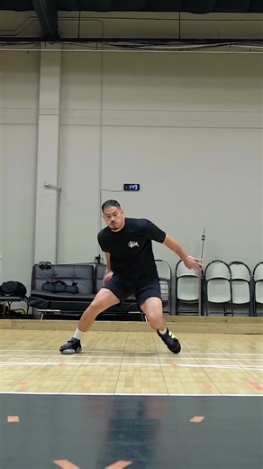 Step-by-step move tutorial.