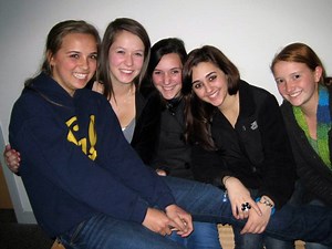 Conference for Teen Girls Seeks Young Organizers