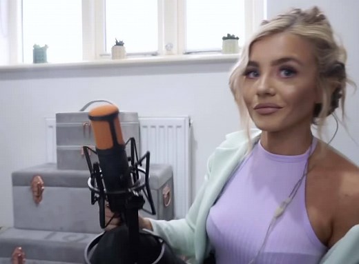 140K views · 3.3K reactions | Afterglow - Ed Sheeran  Thinking of everyone tonight after the announcement ❤️ means a lot more covers from me & live stream performances! We will get through this together & my Instagram DMs are always open if anyone needs a chat xx | Samantha Harvey | Facebook