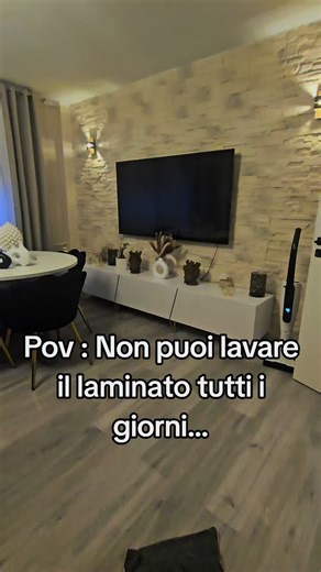 How to Clean Laminate Flooring Effectively