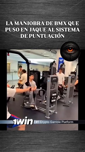 THE DARK SIDE 👁️ on Instagram: "LabViews_282483cjaZ Este tipo se está volviendo viral por alcanzar el máximo de la máquina de abducción de cadera, un ejercicio de gimnasio que la mayoría de la gente ni siquiera puede mover con pesos altos. Sus suaves representaciones y su control sin esfuerzo llamaron instantáneamente la atención en las redes sociales de fitness y culturismo. La fuerza de la abducción de cadera apunta a los glúteos y muslos exteriores, y alcanzar el peso máximo sin tensión mues