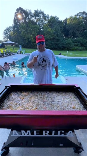 1.7M views · 15K reactions | One-of-a-kind fryer magic!  Deep fried leg quarters & wings golden crisp in a custom fryer built by HBT Smokers. #DeepFriedChicken #HBTsmokers #CustomFryer #BentleyBBQ #LegQuarters #FriedWings #BBQTime #GrillLife #BBQLovers #FoodieBBQ #BBQFamily #FriedUp #CrispyChicken #OneOfAKindBBQ | bentley.bbq | Facebook