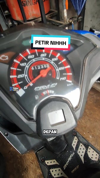 Ganti Logo Petir NSA di Mobil Kamu