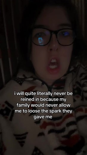 chlo (@chloesmillie)’s videos with original sound - soph ☆