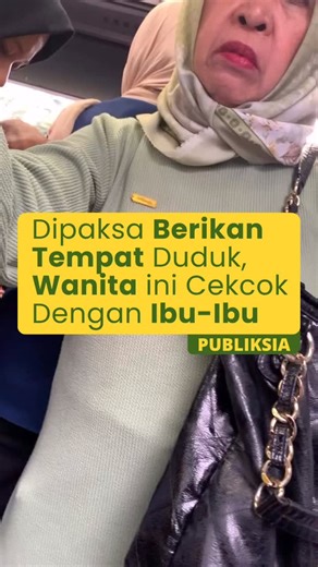 Media Publikasi Indonesia on Instagram: "Viral curhatan seorang penumpang transportasi umum yang dipaksa memberikan tempat duduk oleh seorang ibu, padahal ia tidak duduk di kursi prioritas. Meski sudah menolak secara sopan karena sedang sakit kepala, penumpang ini justru dihujat dengan kata-kata kasar hingga didoakan buruk oleh ibu tersebut. Kejadian ini memicu diskusi netizen mengenai etika meminta bantuan dan pemahaman fungsi kursi prioritas di ruang publik. 🎦: Hani.rajagukguk | Instagram"