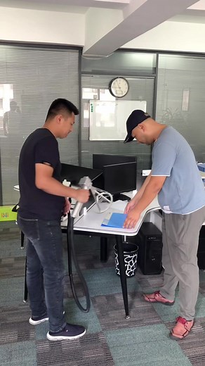 When the laser engraver comes to the office - Part 3 face new challenges#laser #laserengraving #story #lasermarking #print