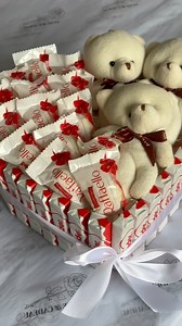 Chocolat box avec nounours 🧸🌹 idée cadeau #anniversary #cadeaubon #bonn | Anastasia Kolganova