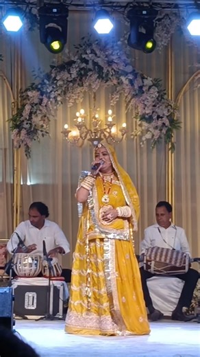 sheema मिश्रा #ghoomar #live performance at sikar clc# Samar and jigyasa wedding #sravan choudhary