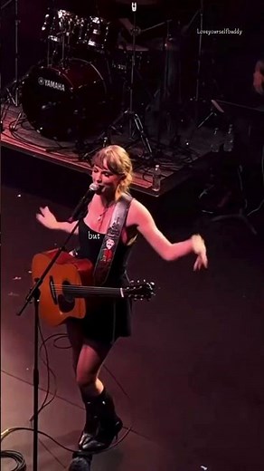 shake it off.. | Taylor Swift | eras tour #taylorswiftlyrics #taylorswifteras #trendingshorts