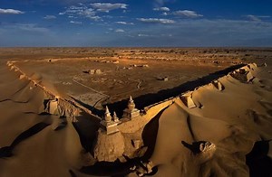 The Ruins of Khara-Khoto in the middle of the Gobi Desert