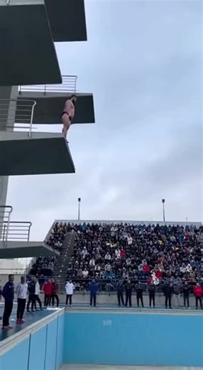 Diving into an Empty Pool: What to Expect