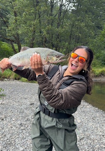 how I got one on a fly rod is unknown to me 😭 #alaska #alaskalife #alaskaliving #fishing #salmon