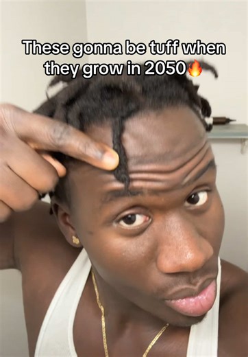 Growing Dreadlocks: Tips for Future Styles