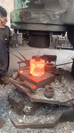 3.4K views · 42 reactions | Ring Rolling Machine in Action – Forging Bearing Rings from Iron #machine #factory #process #stamping #forging #manufacturer #producer #technology #industrial #iron | Inside the factory | Facebook