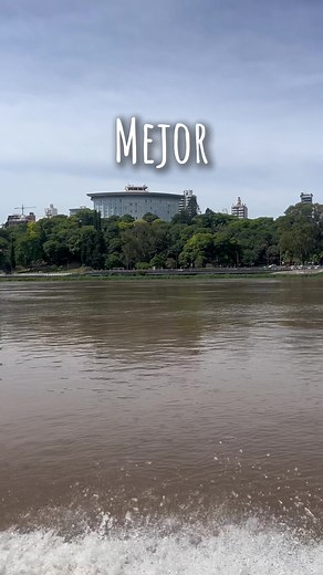 Discover the Vibrant City of Paraná - A Traveler's Paradise