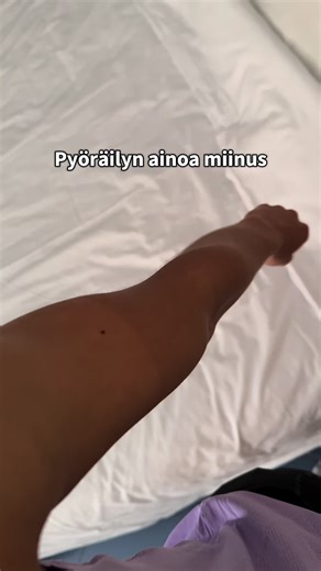 Kesä tulee ja pyöräilijät on taas helppo spotata muista tavan tallaajista 🥲 #sinulle #sinullesivu #suomifyp #triathlon #tan