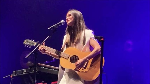 Joyce Jonathan a offert le « plein de sentiments » au public d’Auchel