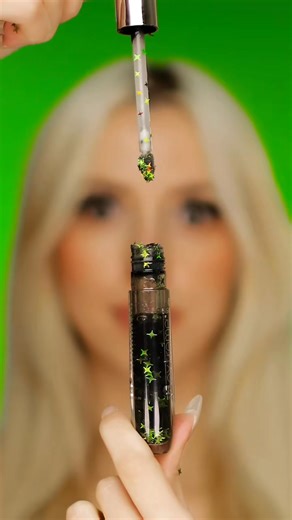 81K views · 1.2K reactions | Elphaba or Glinda? 勺 #makeup #wicked #makeuphacks #makeuplook #makeupchallenge #makeuptiktok | Forsurprise | Facebook