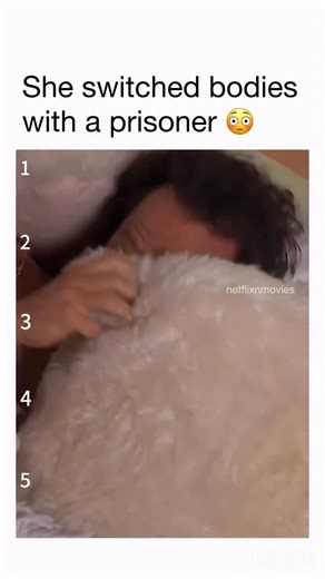 memes and movies account on Instagram: "This is so 2000 code 😂🩷 🎥 the hot chick: Jessica Spencer is the hottest, most popular girl in high school. Jessica, her best friend April, and a couple of other hot girls Lulu and Keecia visit the mall to hang out and do some shopping. They enter a new age store, where they check out a pair of ancient earrings. Unbeknownst to Jessica, these are magical ones set in ancient Abyssinia. A princess known as Princess Nawa is disgusted by the groom of her arra