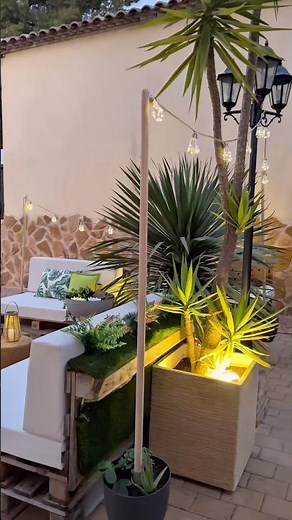 Súper idea para tu jardín 🪴 #jardin #decoracionexterior #lucessolares #hogaracogedor #iluminacion