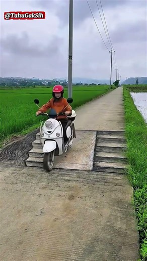 Jangan Tertipu! Ini Bukan Lubang Sungguhan