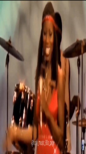 Saturday night, time to dance💥💥💥 #sosband #justbegoodtome #1983 #funk #disco #funkystyle #funkytown #soultrain #musicvideo #vinyl #funky #music #soul #groove #throwback #funkymusic #funkmusic #soulband #tbt #oldschool #goodvibesonly #80s #lovemusic #performer #goodvibes #rnb #soultrainline #dance #goodvibes #banger | funk_music_80s_page