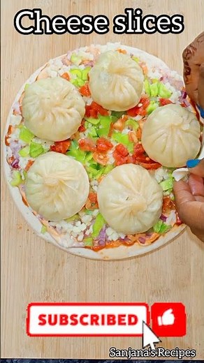 Pizza Hut Style Momo Pizza ~ Cheesy Momos Pizza Recipe~ मोमोज पिज्जा #pizza #cheese #shorts