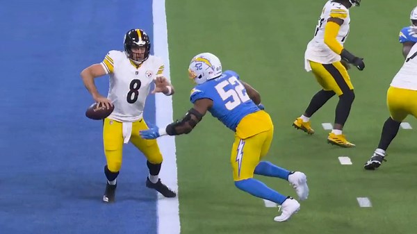 Mack spins inside, sacks Rodgers for safety