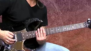 623K views · 3.1K shares | Ever wonder how expert guitarists seem to remember scales, patterns & notes effortlessly? Watch this video & reveal 1 weird trick the pros use to memorize pentatonic patterns... Then click here to learn more: https://guitarzoom.com/unlockingthefretboardconnection/course-fb/ | GuitarZoom.com | Facebook