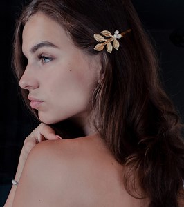 13 Best Bobby Pins For Thick Hair (2026), According To A Hairstylist