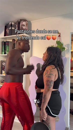 No hay nada mejor que un hombre con buen retaguardia | mike biting his glove